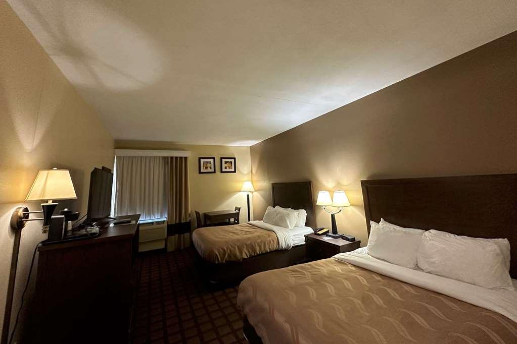 Quality Inn Perryville I-55 Room photo