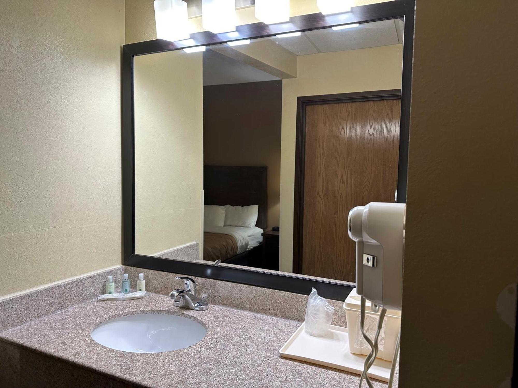 Quality Inn Perryville I-55 Exterior photo