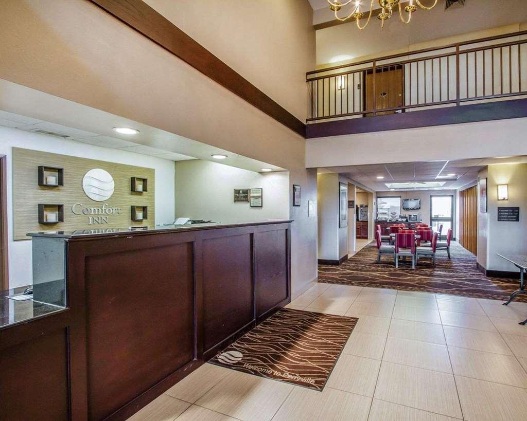 Quality Inn Perryville I-55 Interior photo
